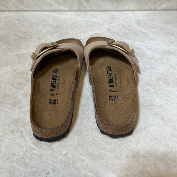 ***Authentic*** Birkenstock Madrid Big Buckle Leather Sandal - Picture 4 of 6